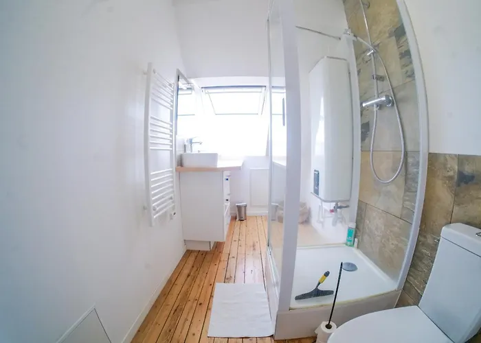 شقة Tres Lumineux - Vue Sur La - 4 Personnes أنجير